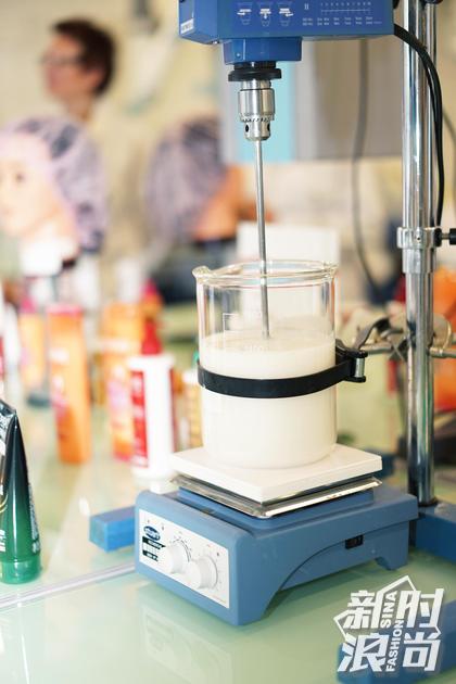 The product test of L 'Oré al Paris Scientific Research Center was carried out.
